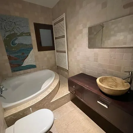 Beautiful 4 Bedroom Country House With Stunning Sea View Βίλα *