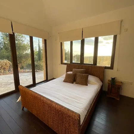 Beautiful 4 Bedroom Country House With Stunning Sea View Βίλα *