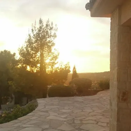 Beautiful 4 Bedroom Country House With Stunning Sea View