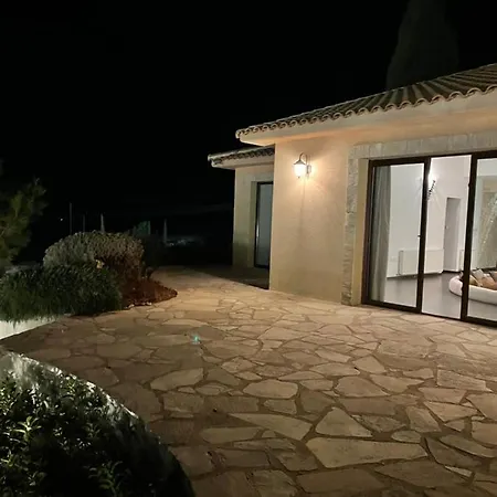 Beautiful 4 Bedroom Country House With Stunning Sea View * Sotira (Limassol)