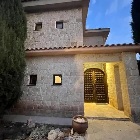 Beautiful 4 Bedroom Country House With Stunning Sea View Villa